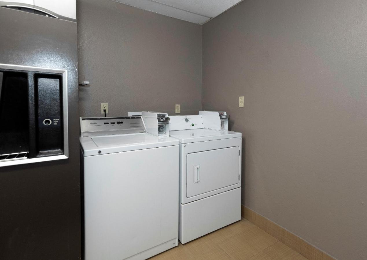 Red Roof Inn Plus+ Huntsville Dış mekan fotoğraf
