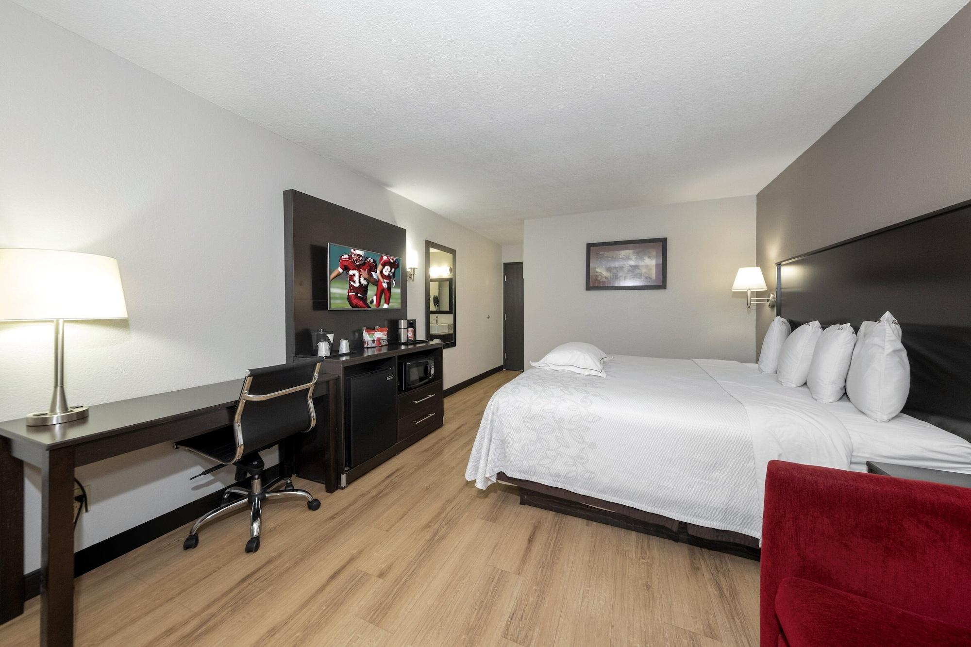 Red Roof Inn Plus+ Huntsville Dış mekan fotoğraf