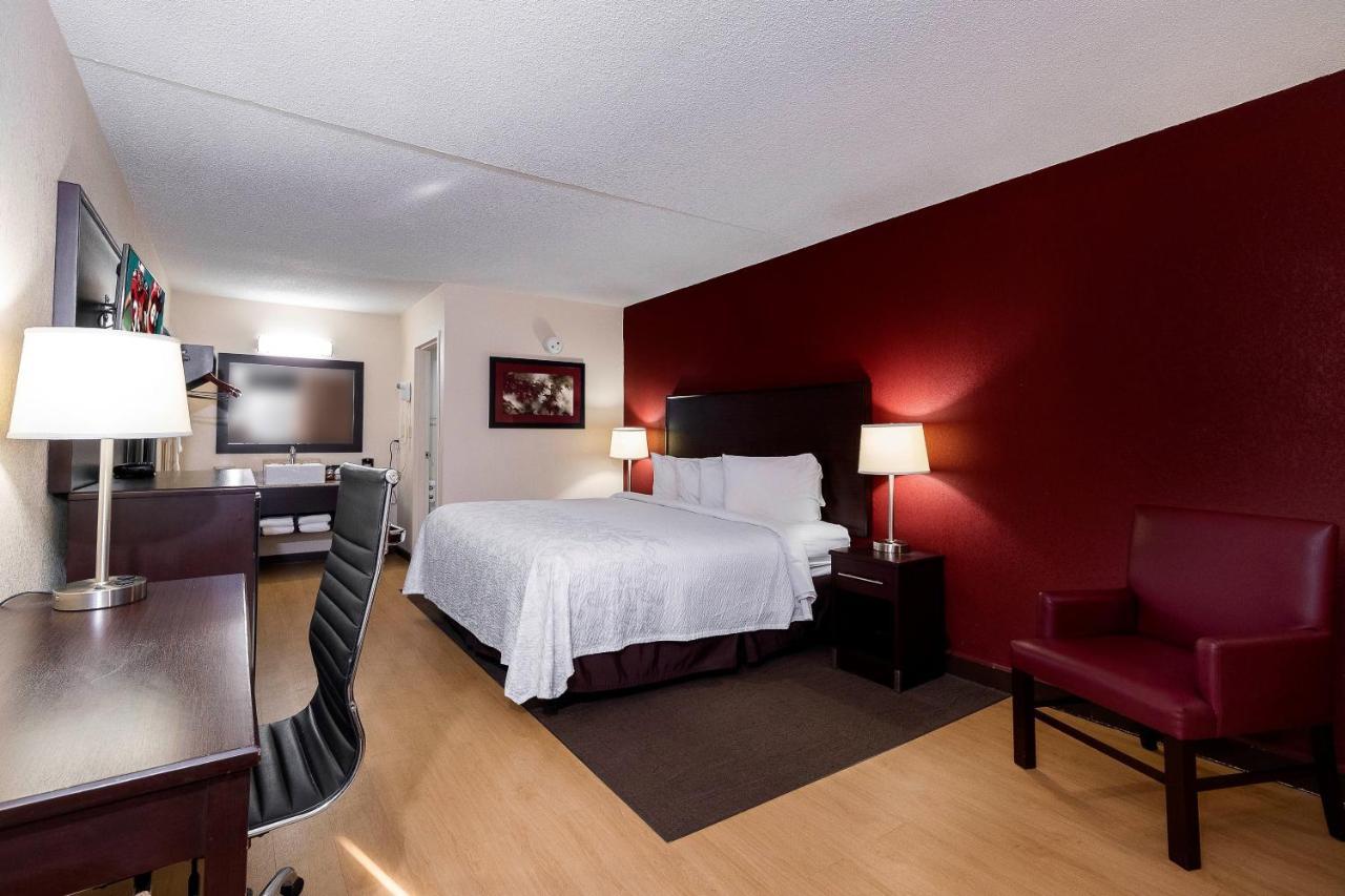 Red Roof Inn Plus+ Huntsville Dış mekan fotoğraf